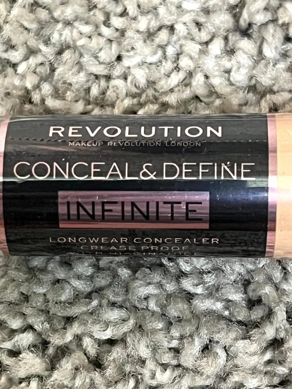Revolution Conceal & Define Infinite XL Concealer C6